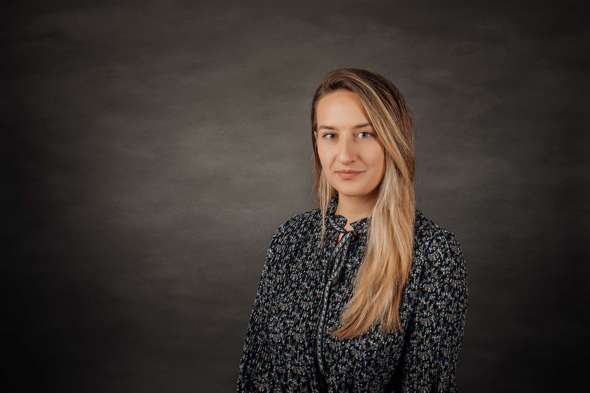 Actor Headshots Oxfordshire Actor posing for some professional headshots with a photographer for her portfolio