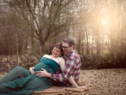 Outdoor or Studio for a Pregnancy Photoshoot