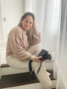 Newborn photographer Oxfordshire natural baby portrait