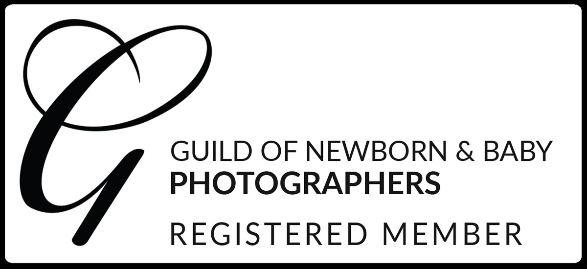 Logo for The Guild of Newborn & Baby Photographers of which Cotswold Fine Photos are members